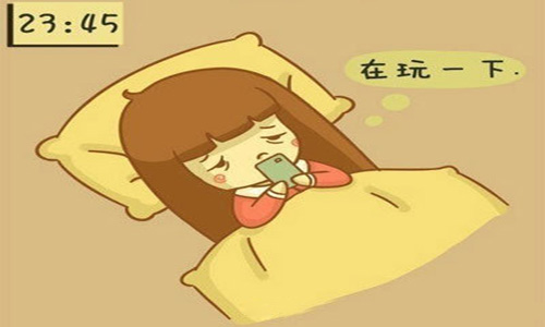 深夜手機黨，當心視力健康，建議貼好色丝瓜先生